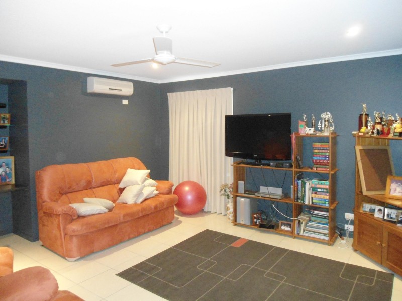 Avenell Heights QLD 4670