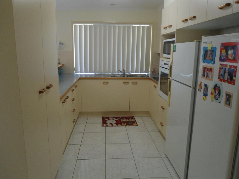 Avenell Heights QLD 4670