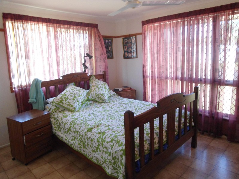 Avenell Heights QLD 4670