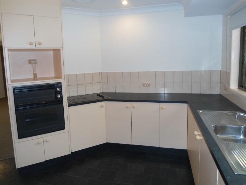 Avenell Heights QLD 4670