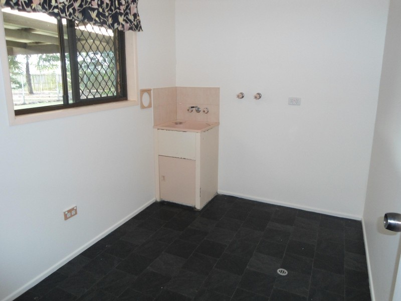 Avenell Heights QLD 4670