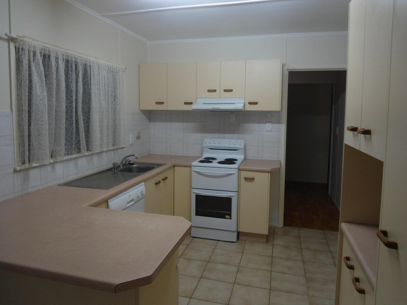 Avenell Heights QLD 4670