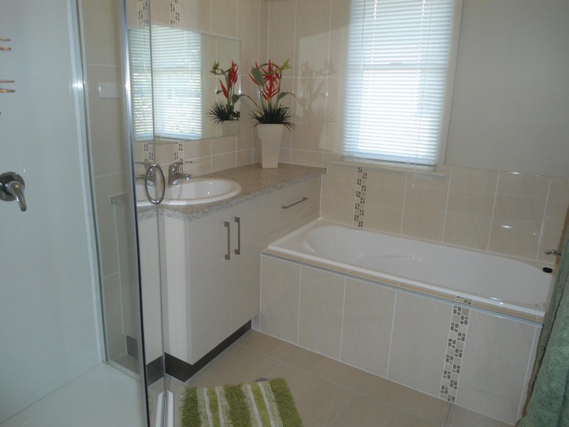 Walkervale QLD 4670