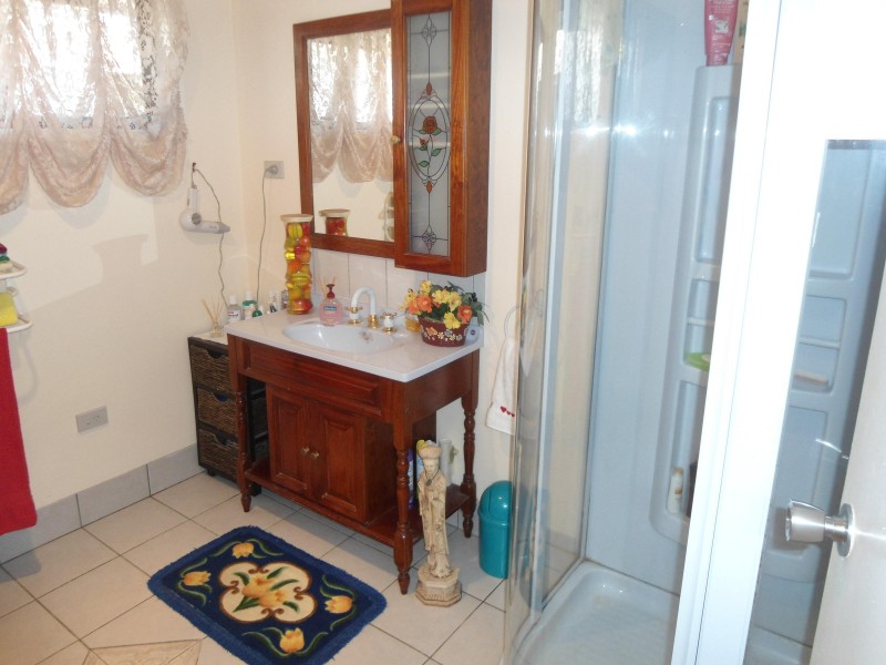 Avenell Heights QLD 4670