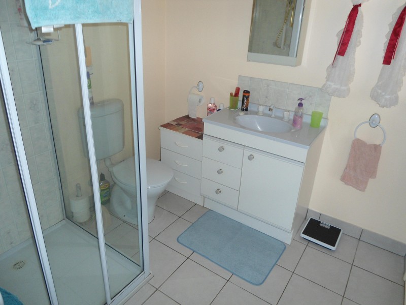 Avenell Heights QLD 4670