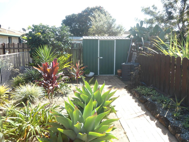 Avenell Heights QLD 4670