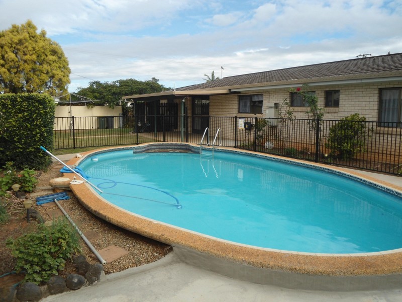 Avenell Heights QLD 4670