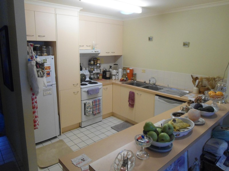 Avenell Heights QLD 4670