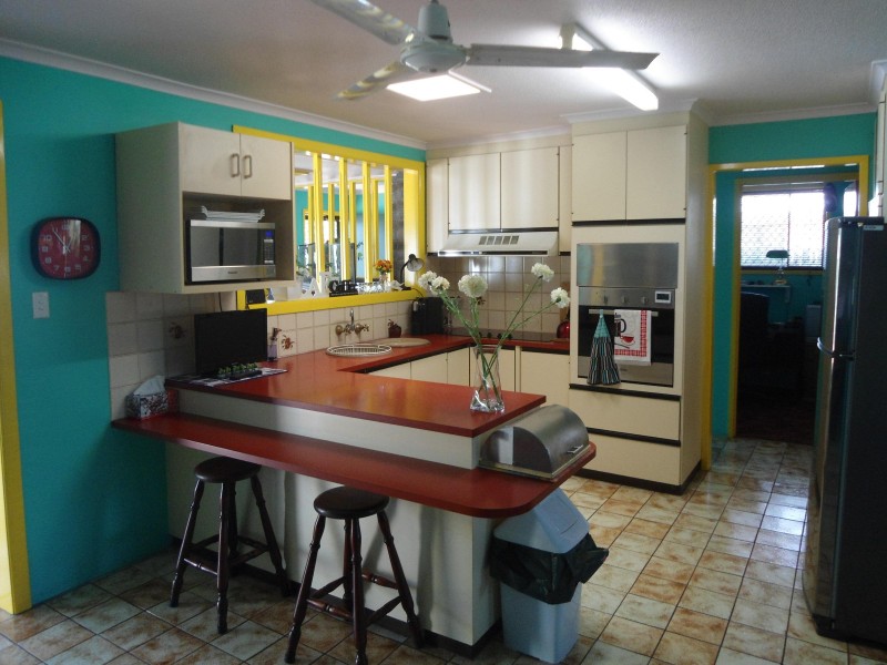 Avenell Heights QLD 4670