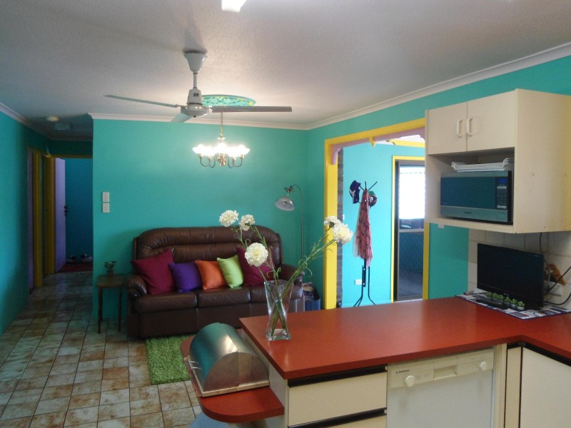 Avenell Heights QLD 4670