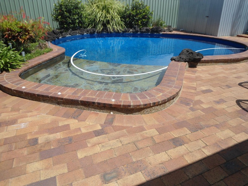 Avenell Heights QLD 4670