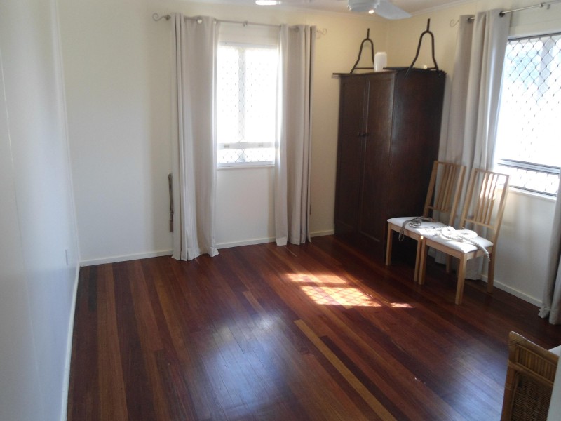Avenell Heights QLD 4670