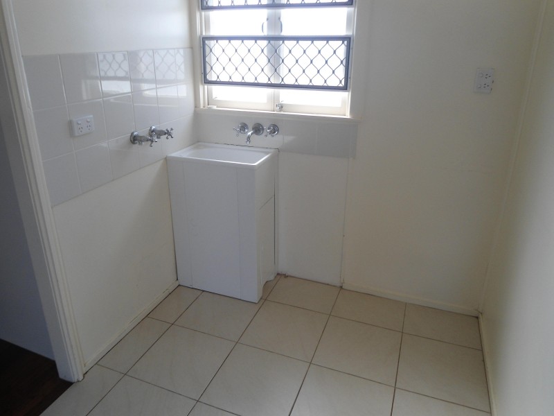 Avenell Heights QLD 4670