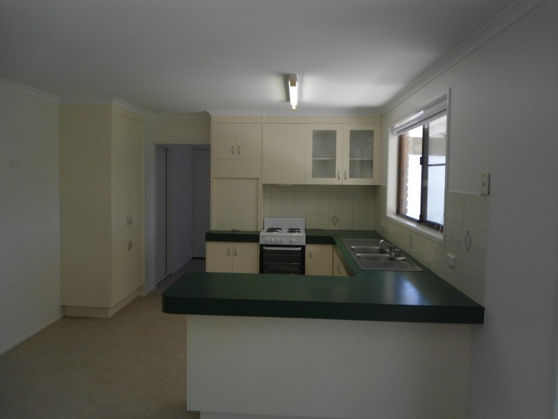 Avenell Heights QLD 4670