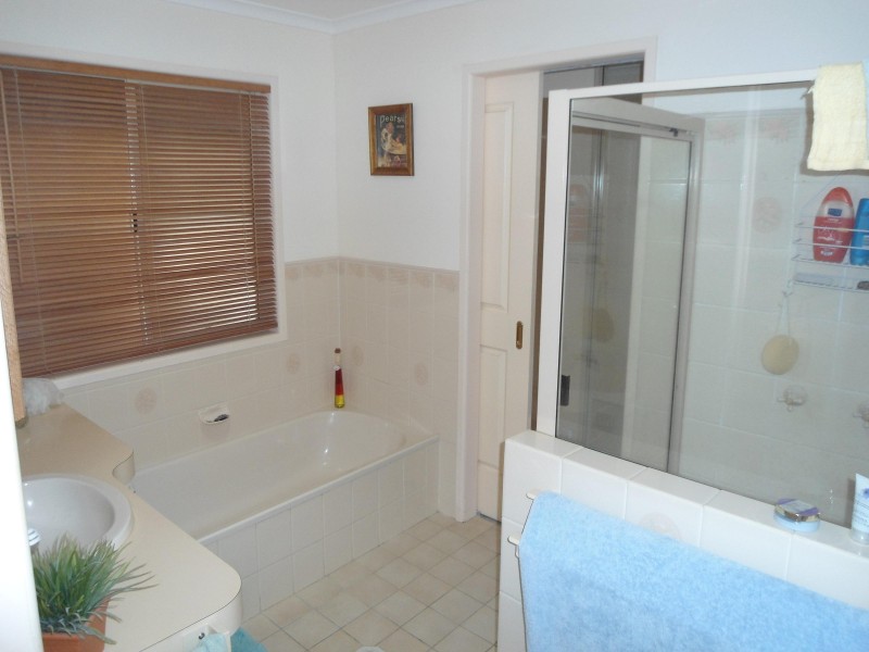 Kepnock QLD 4670