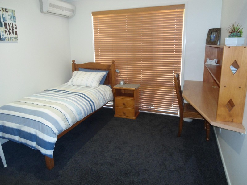 Avenell Heights QLD 4670