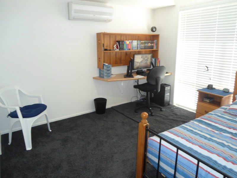 Avenell Heights QLD 4670