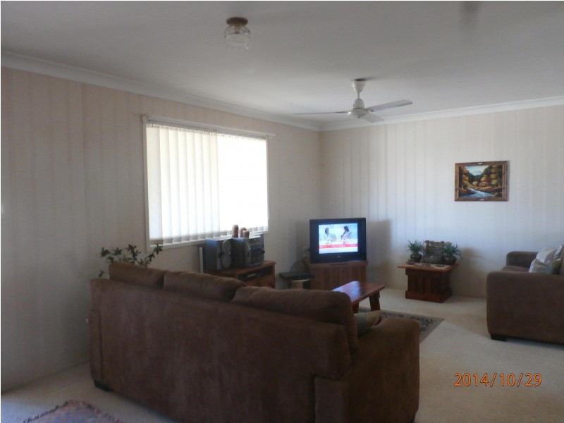 6 Marshall St, Avenell Heights QLD 4670