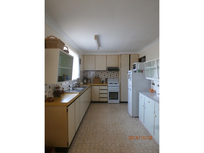 6 Marshall St, Avenell Heights QLD 4670