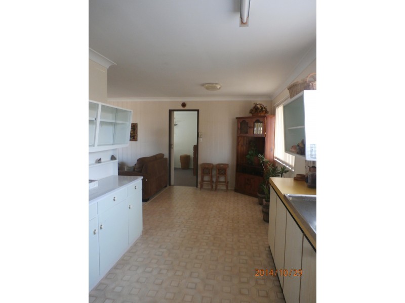 6 Marshall St, Avenell Heights QLD 4670