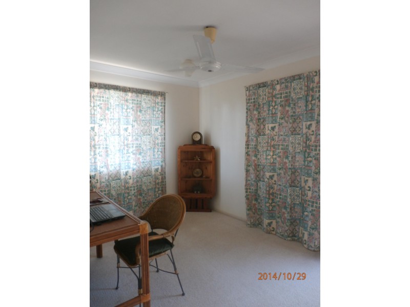 6 Marshall St, Avenell Heights QLD 4670