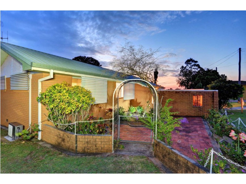 24 Baldwin Crescent, Avoca QLD 4670