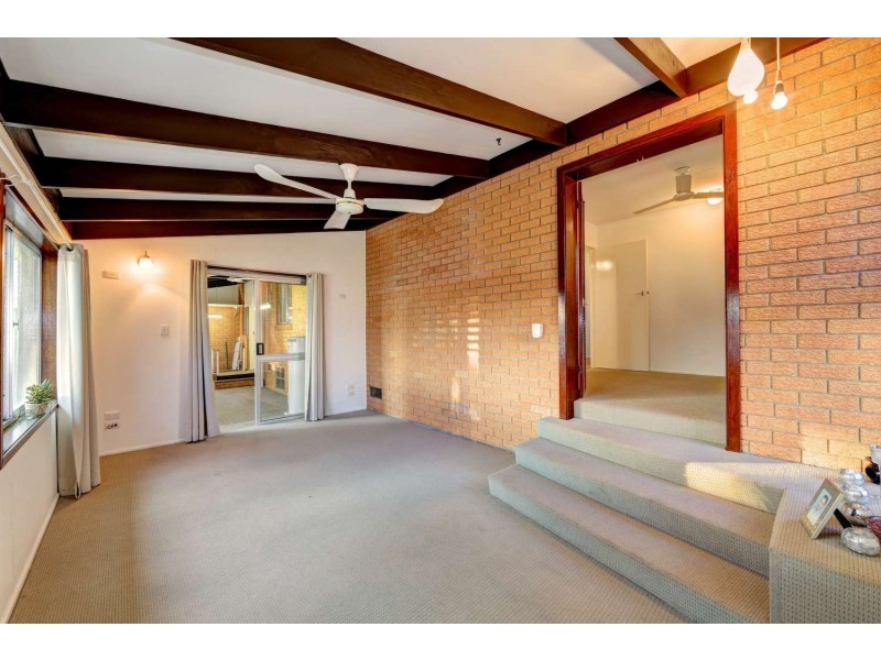 24 Baldwin Crescent, Avoca QLD 4670