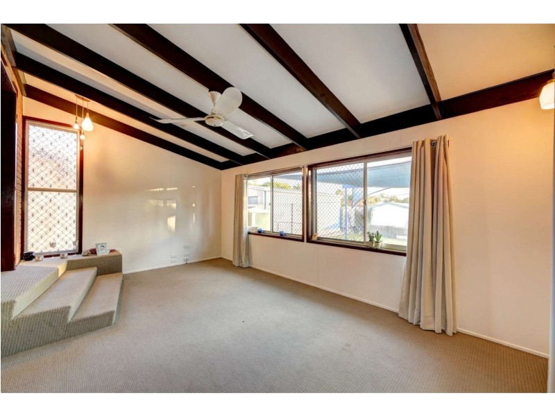 24 Baldwin Crescent, Avoca QLD 4670