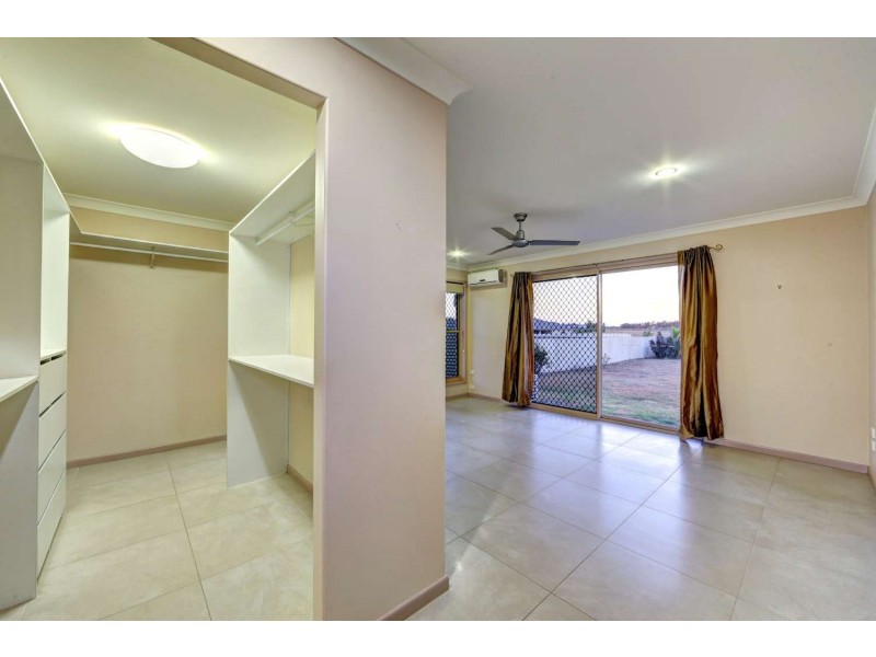 4 Davin Place, Coral Cove QLD 4670