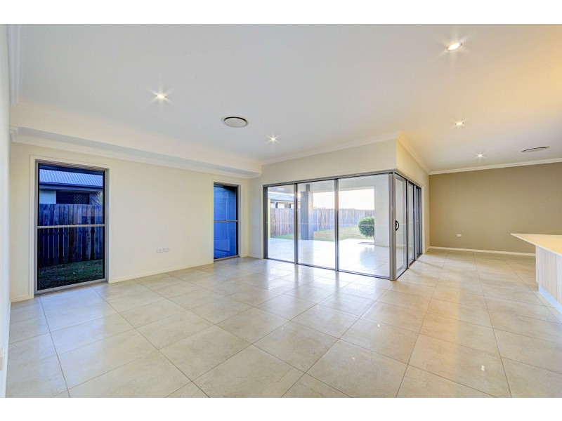 7 Longview Street, Ashfield QLD 4670