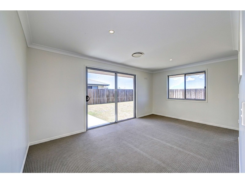 7 Longview Street, Ashfield QLD 4670