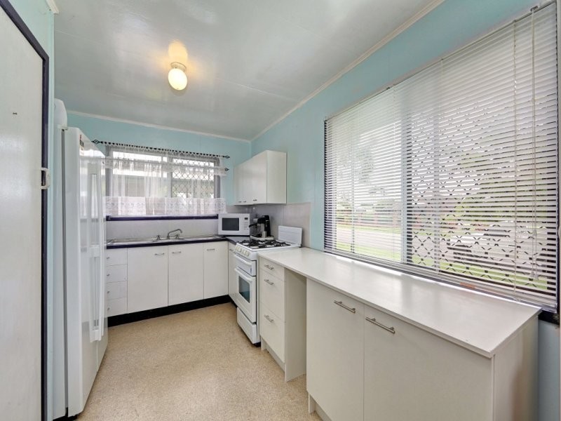 Avenell Heights QLD 4670