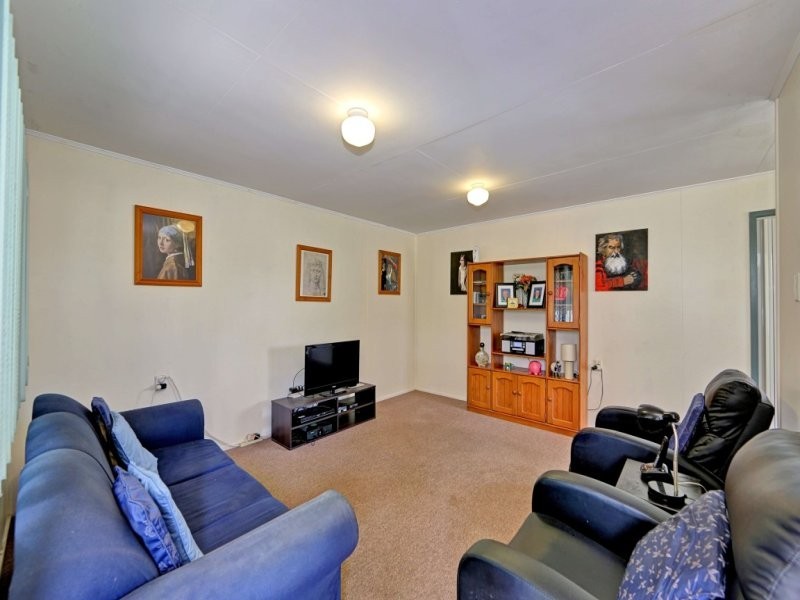 Avenell Heights QLD 4670