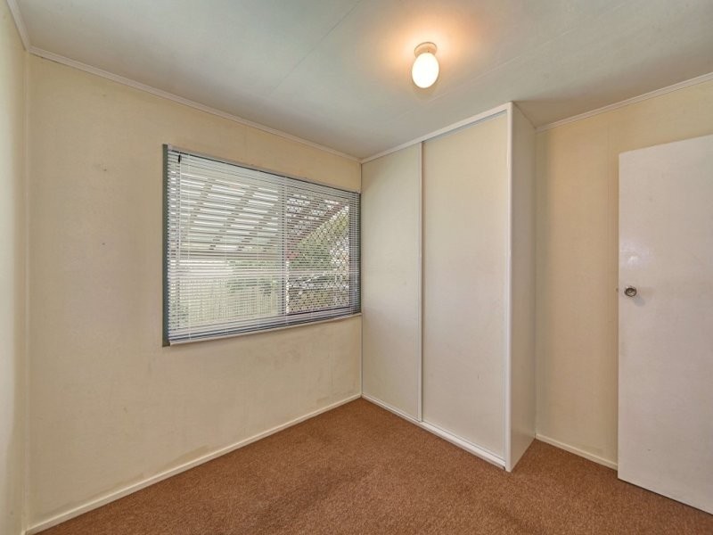 Avenell Heights QLD 4670