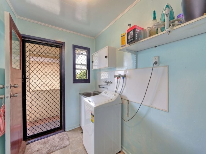 Avenell Heights QLD 4670