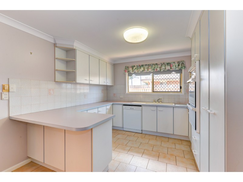 Avenell Heights QLD 4670