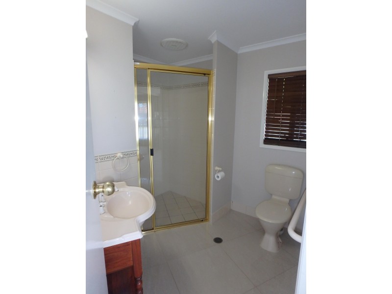 38 Harvey Street, Avenell Heights QLD 4670