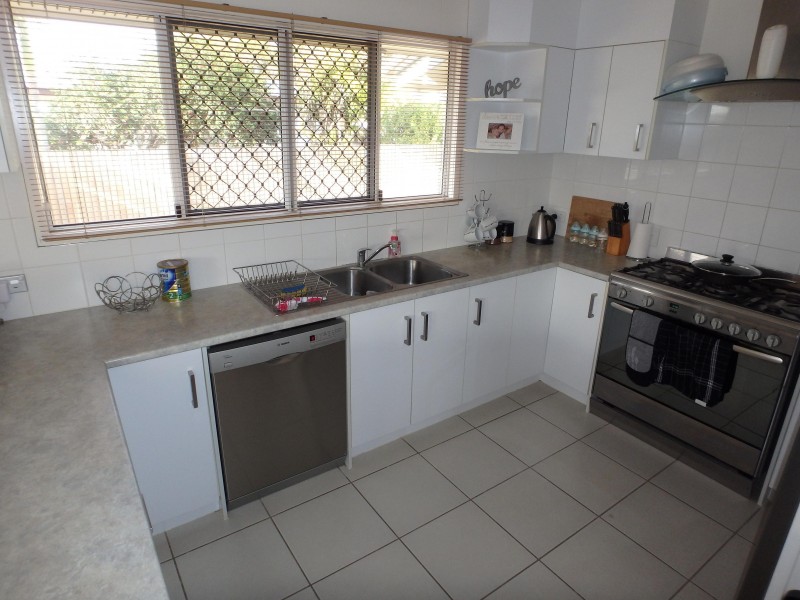 173 Barolin Street, Avenell Heights QLD 4670
