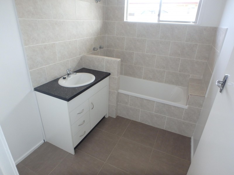 26 McVeigh St, Kepnock QLD 4670