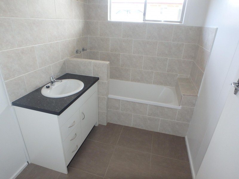 26 McVeigh St, Kepnock QLD 4670