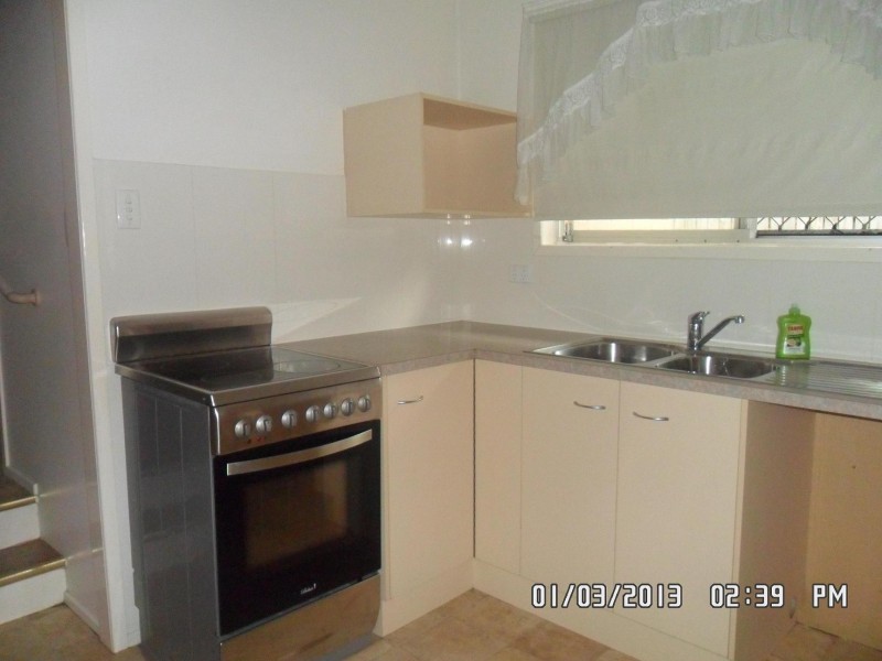 6 Olsen St, Bundaberg East QLD 4670
