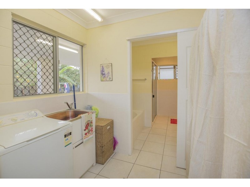 38 Woodward Rd, Kensington QLD 4670