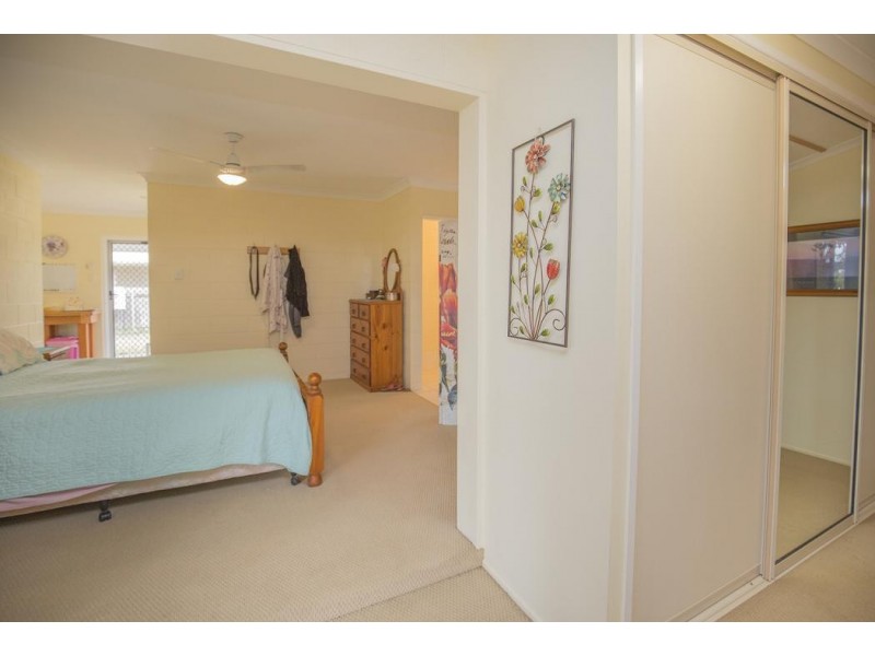 38 Woodward Rd, Kensington QLD 4670