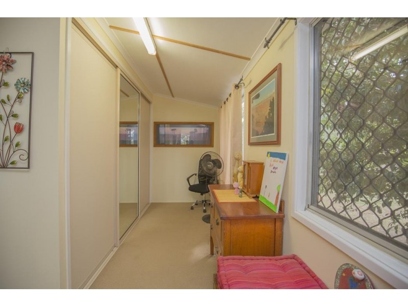 38 Woodward Rd, Kensington QLD 4670