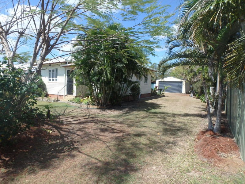 2 Drewe St, Kepnock QLD 4670