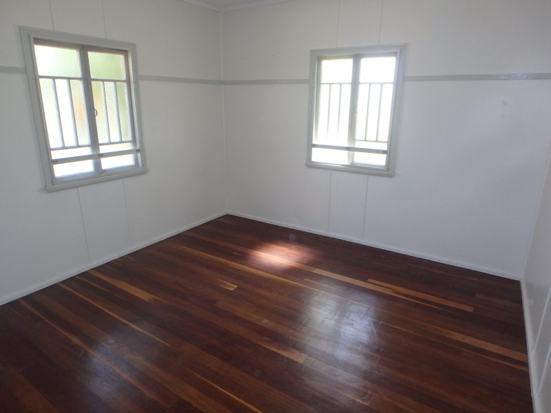 2 Drewe St, Kepnock QLD 4670