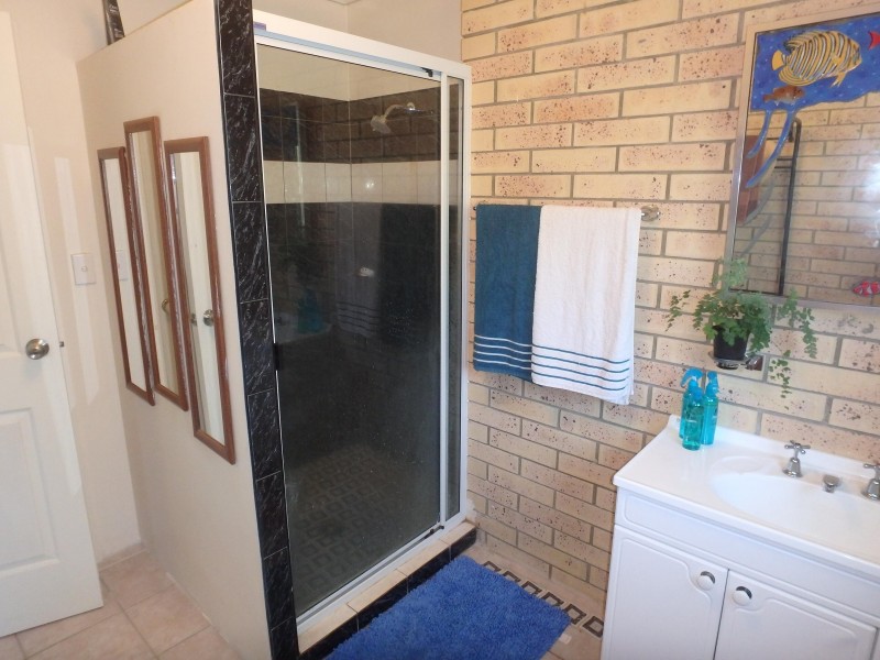 9 Bartholdt Dr, Branyan QLD 4670