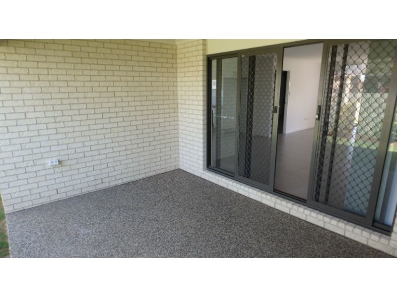 87 Pitt St, Walkervale QLD 4670