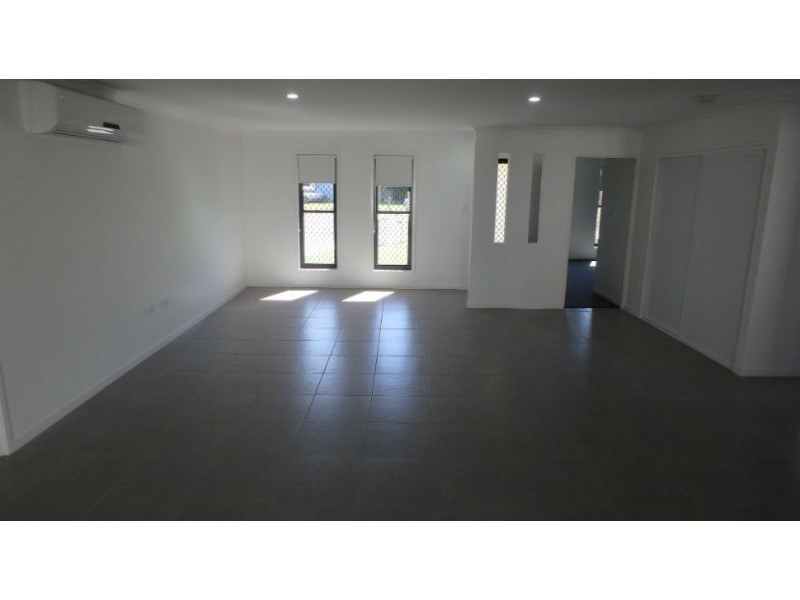 4 Faithful Crescent, Avenell Heights QLD 4670