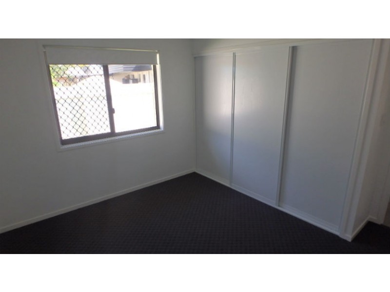 4 Faithful Crescent, Avenell Heights QLD 4670